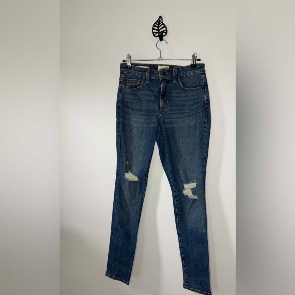Universal Thread Blue‎ Denim High Rise Jeans